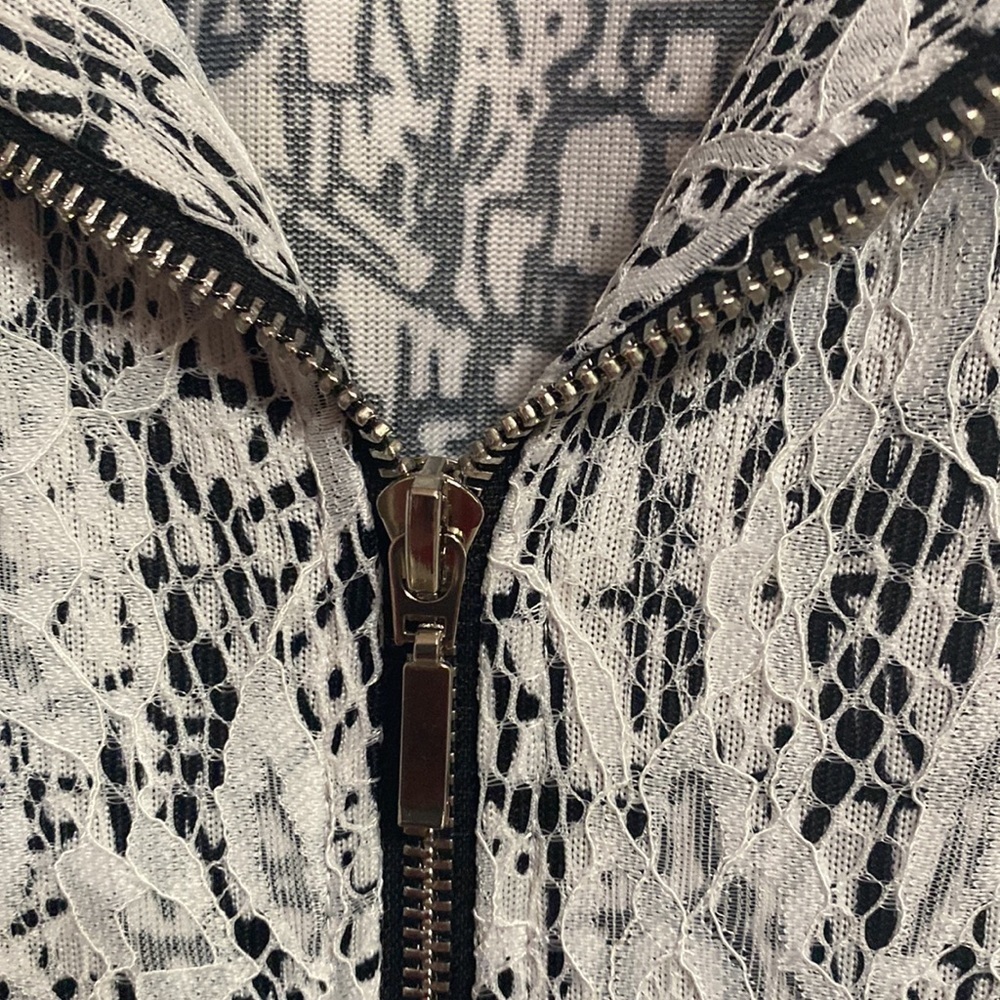 ♠️NWT♠️ Zip-Up Blazer - Picture 4 of 6